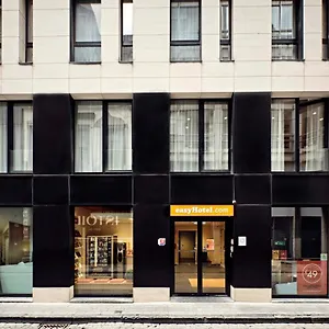Easyhotel City Centre מלון
